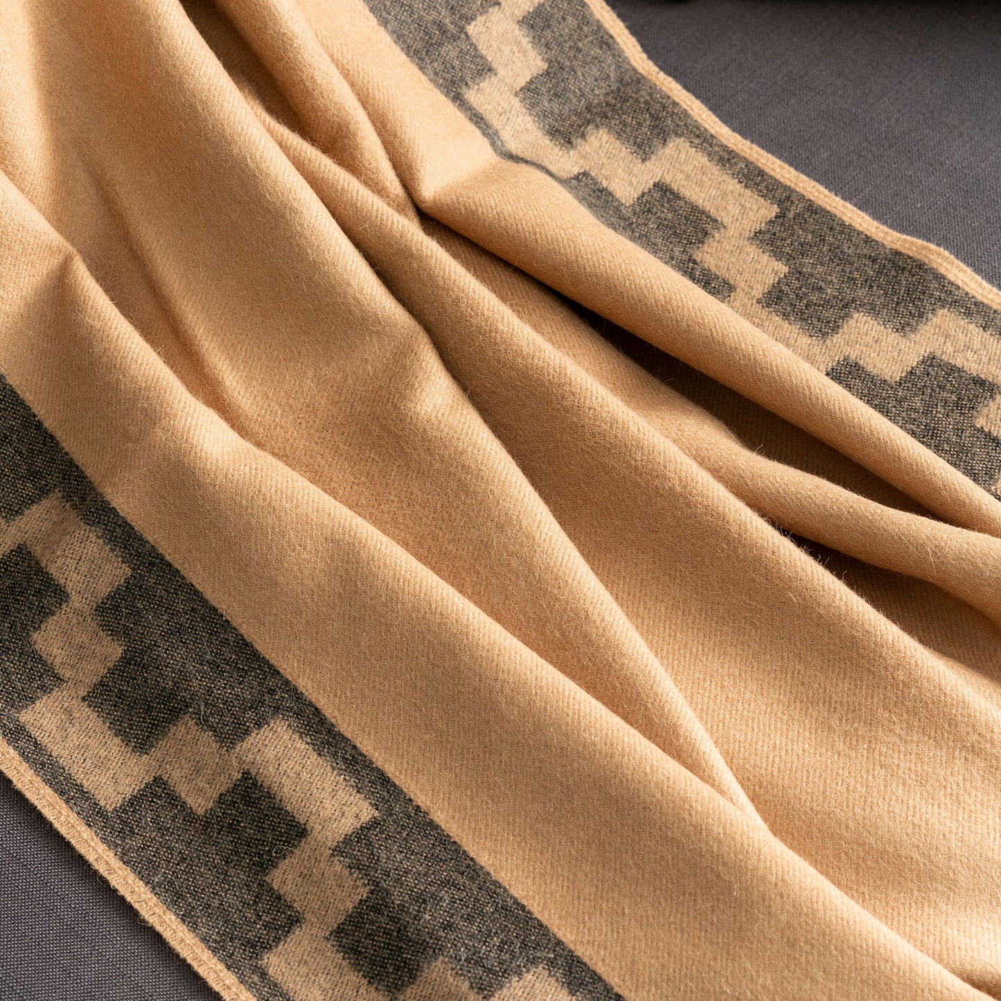 Patterned Brown Classic Premium Baby Alpaca Throw Throws WASHEIN
