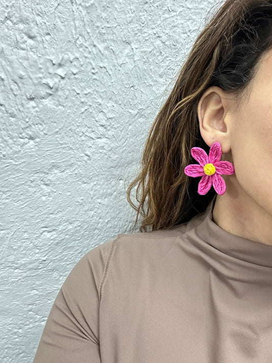 Pink Flower Woven Straw Earings (18K Gold Plated Brass) Earrings WASHEIN