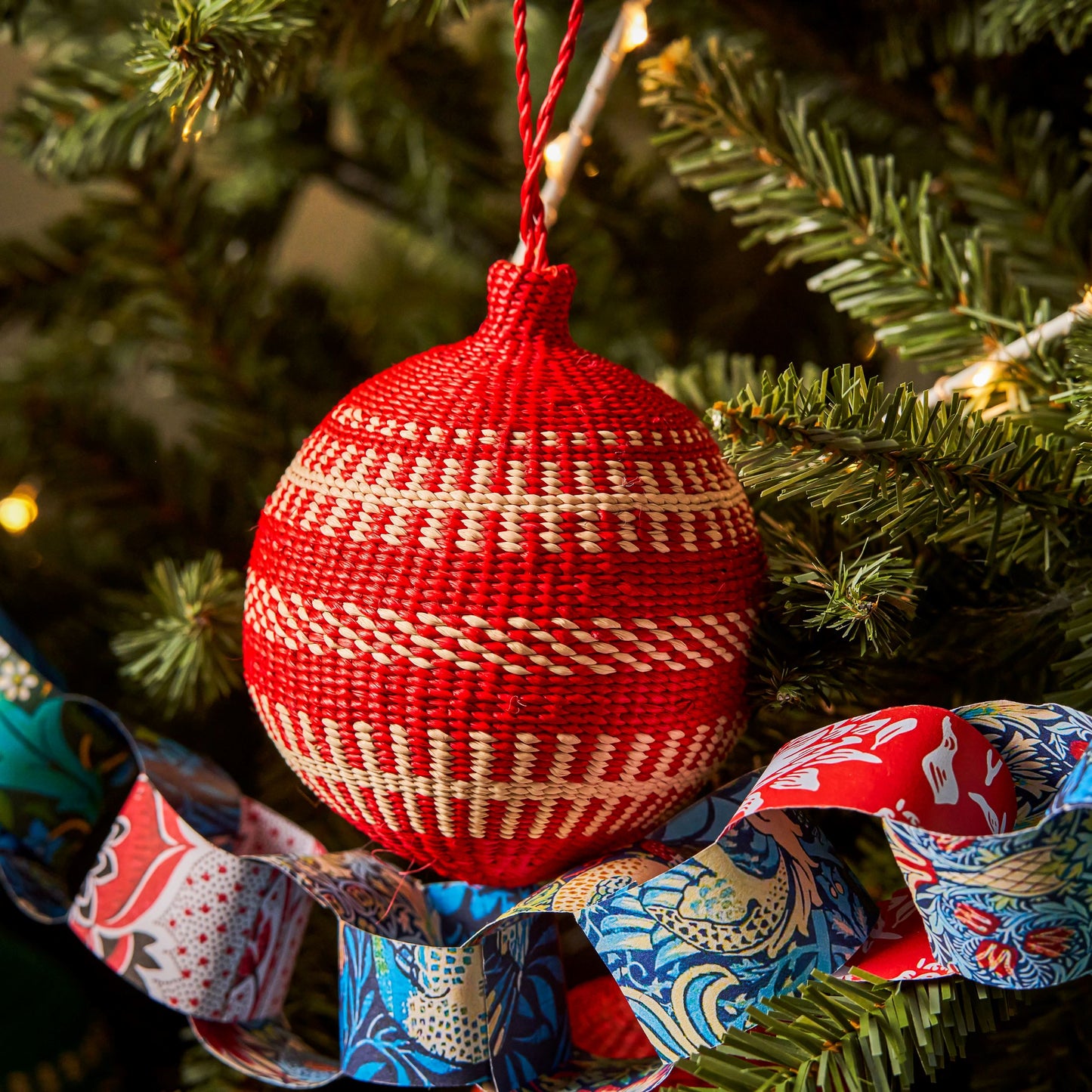 Red & White Christmas Tree Baubles Pack of 3 Bauble WASHEIN