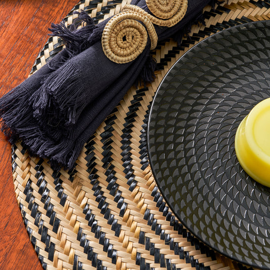 Set x 4 Natural Straw Black & Gold Spiral Round Placemats Placemats WASHEIN