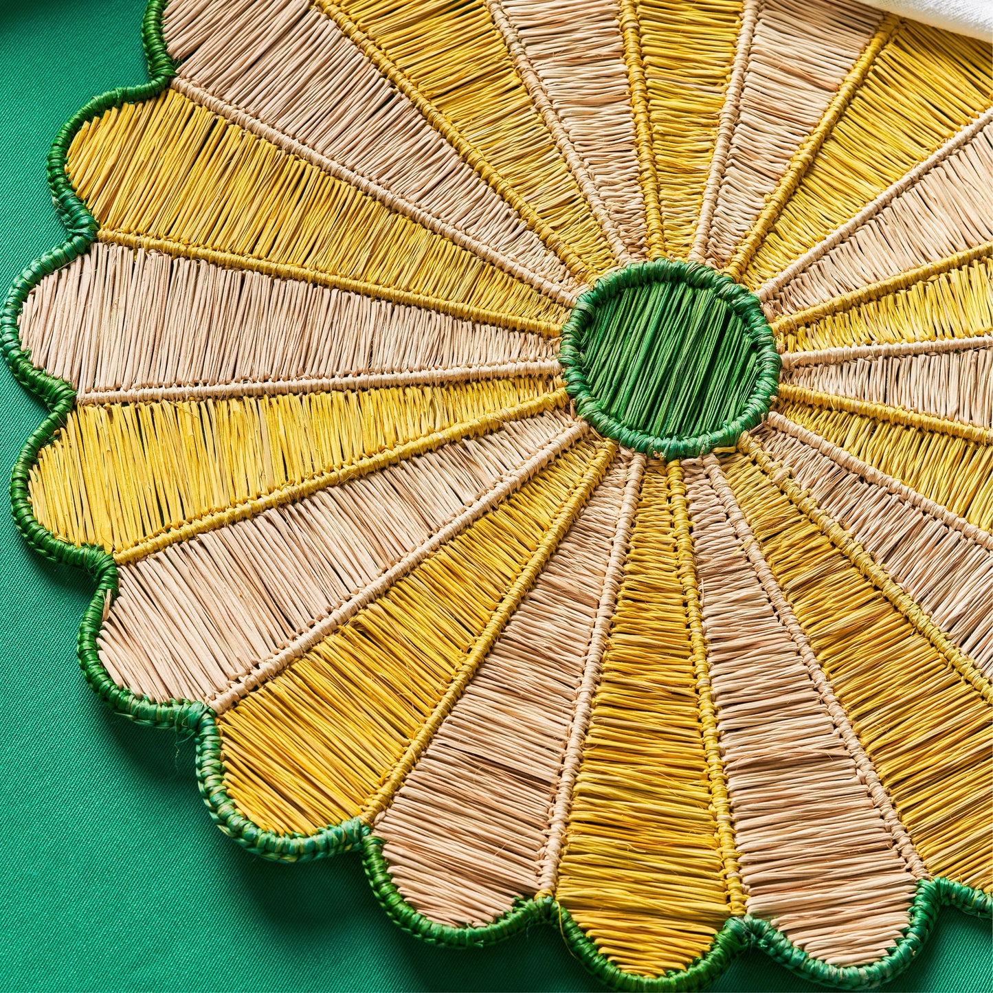 Set x 4 Natural Straw Green & Yellow Big Flower Round Placemats Placemats WASHEIN