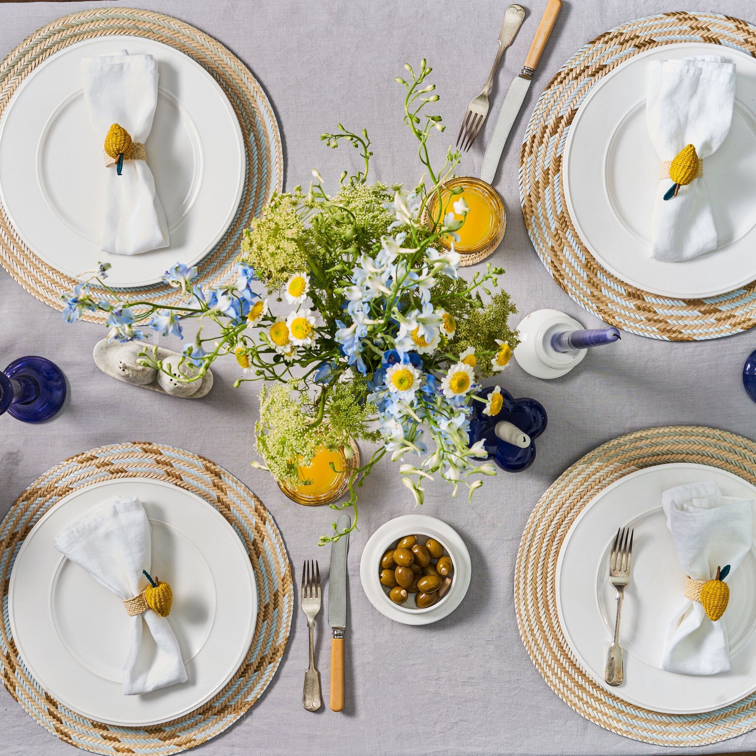 Set x 4 Natural Straw Sky Blue & Gold Round Placemats Placemats WASHEIN