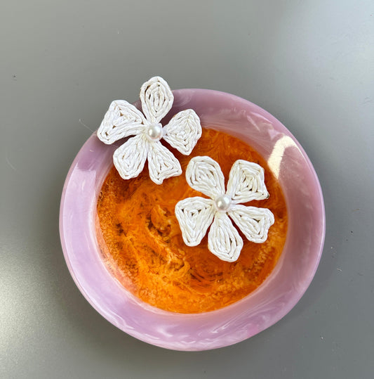 White Flower Woven Straw Earings (18K Gold Plated Brass) Earrings WASHEIN