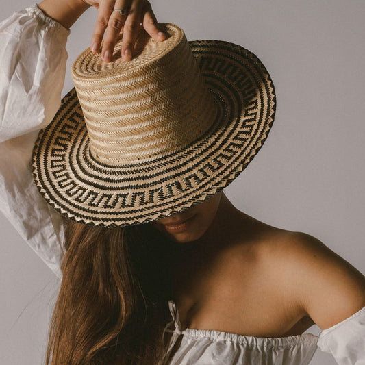 Andino Black Short Brim Straw Hat Hat WASHEIN