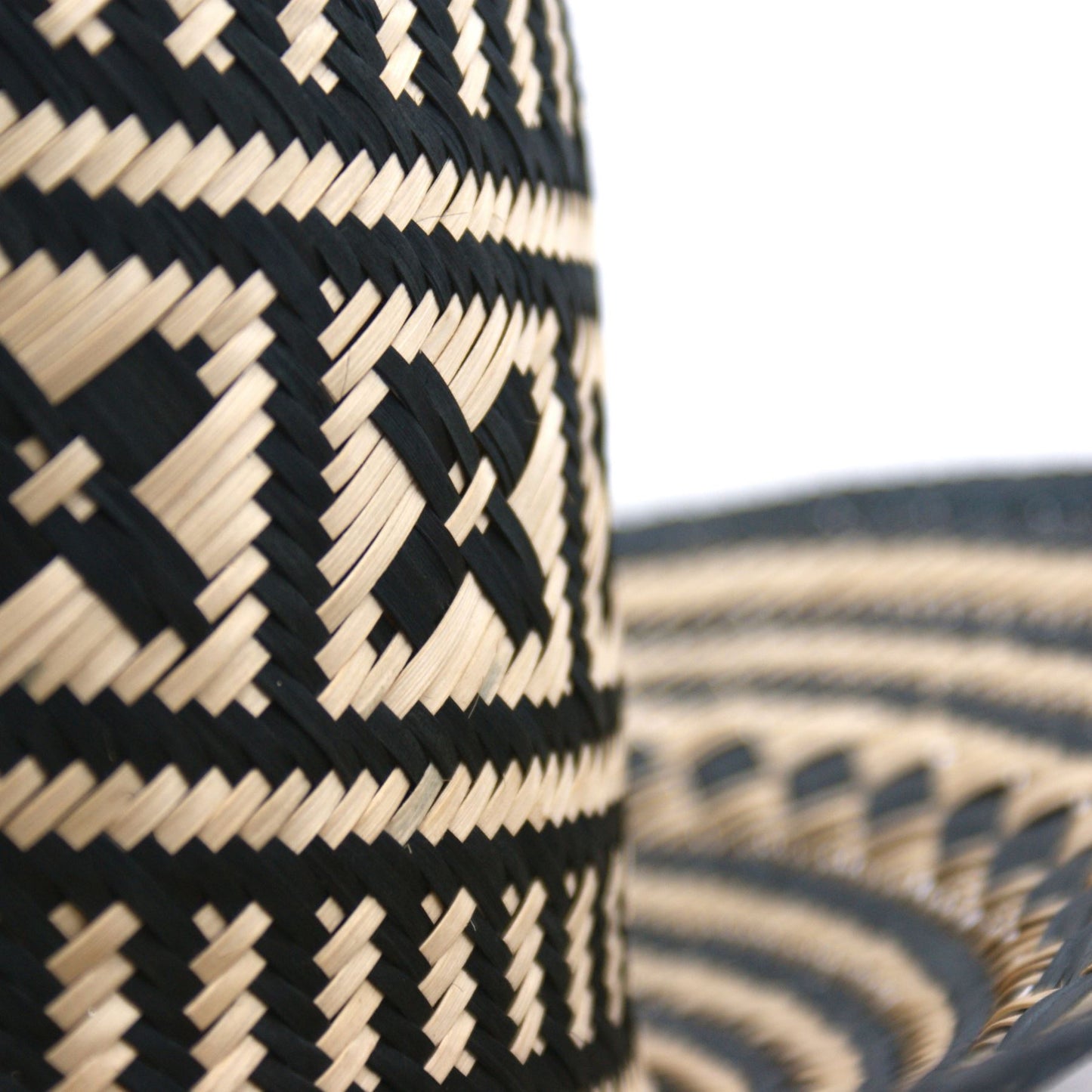 Arawak Black Short Brim Straw Hat Hat WASHEIN