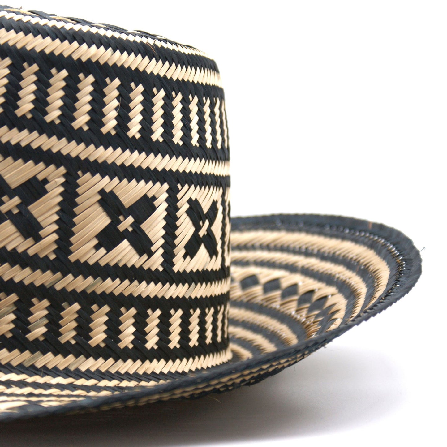 Arawak Black Short Brim Straw Hat Hat WASHEIN