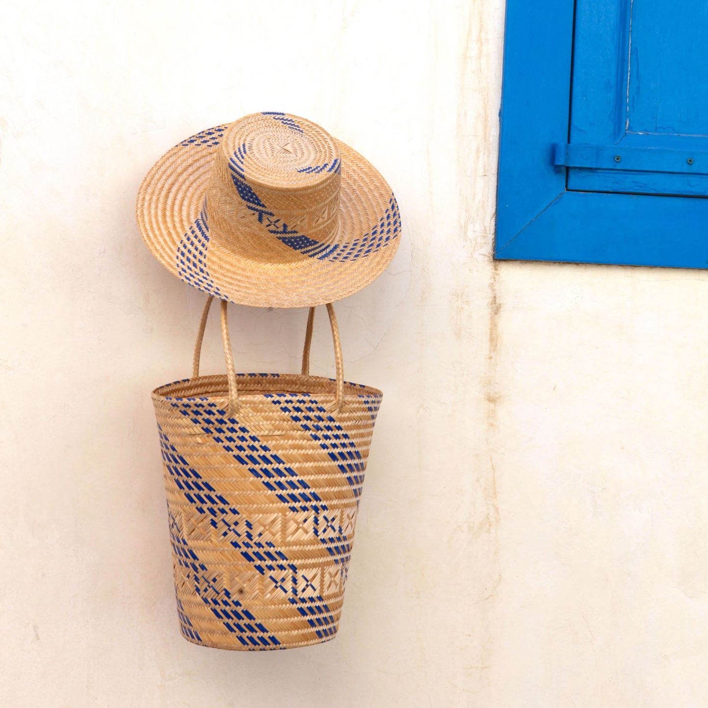 Azure Blue Short Brim Straw Hat Hat WASHEIN