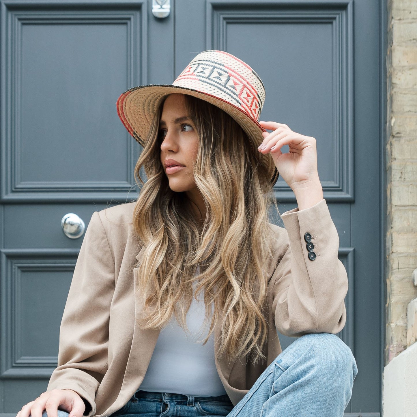 Binomio Red Short Brim Straw Hat Hat WASHEIN
