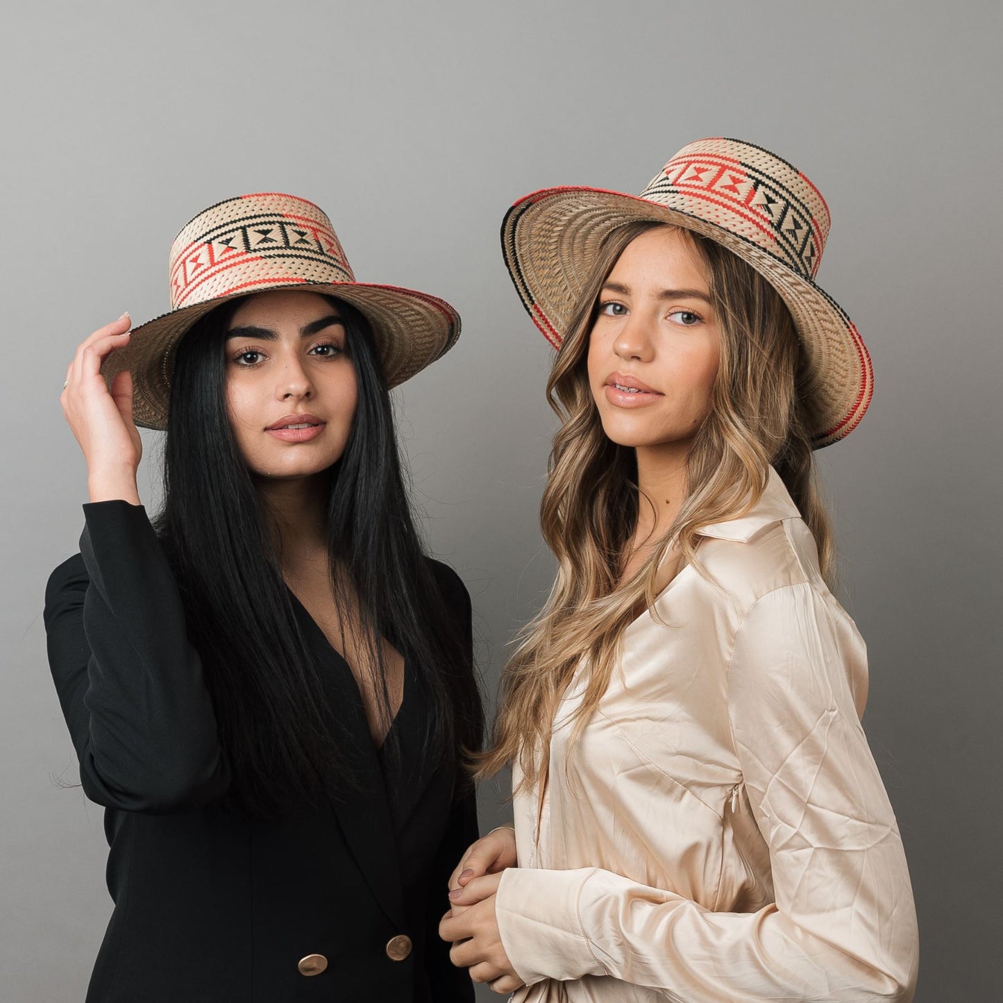 Binomio Red Short Brim Straw Hat Hat WASHEIN