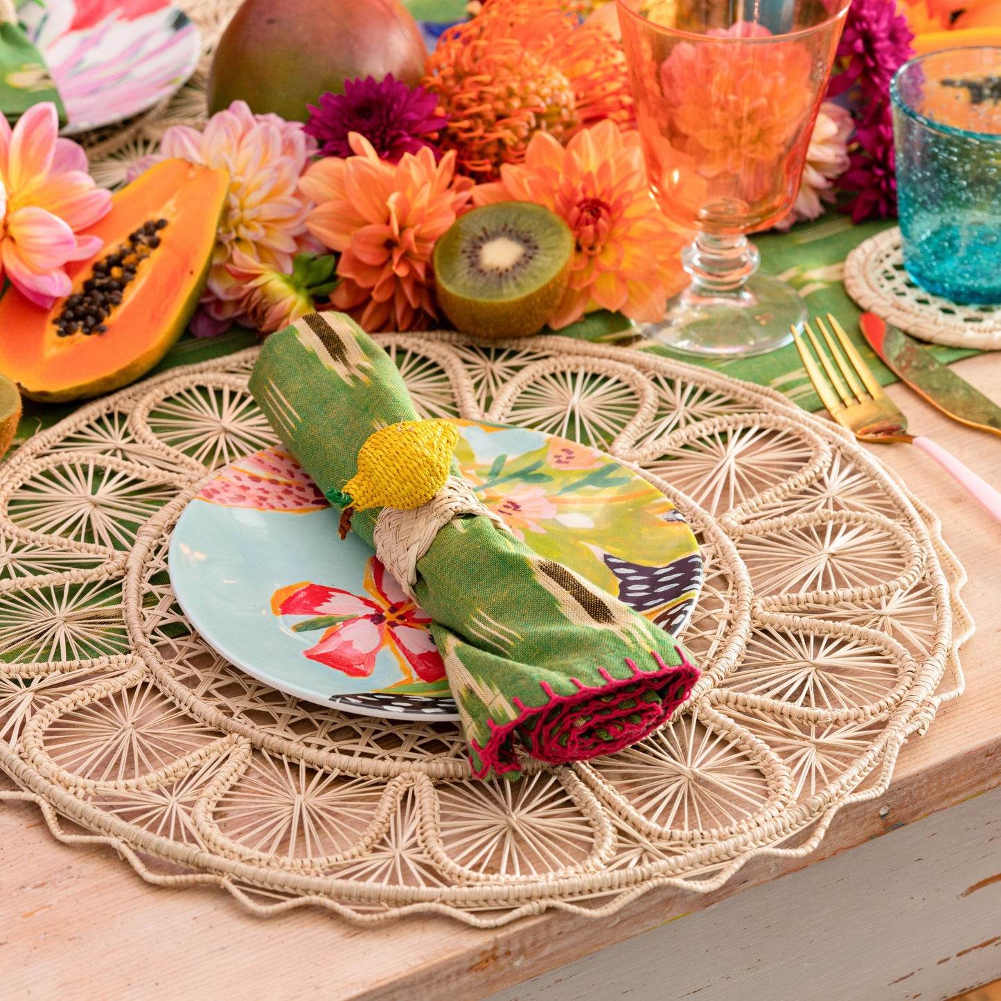 Natural Straw Neutral Sun Round Placemats Placemats WASHEIN