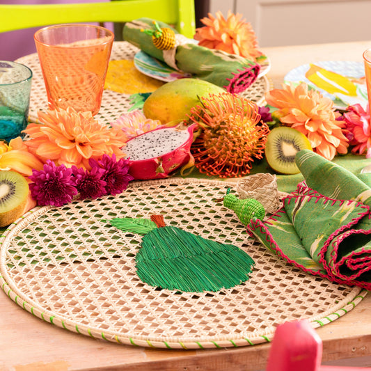 Natural Straw Woven Green Pear Fruits Round Placemats Placemats WASHEIN