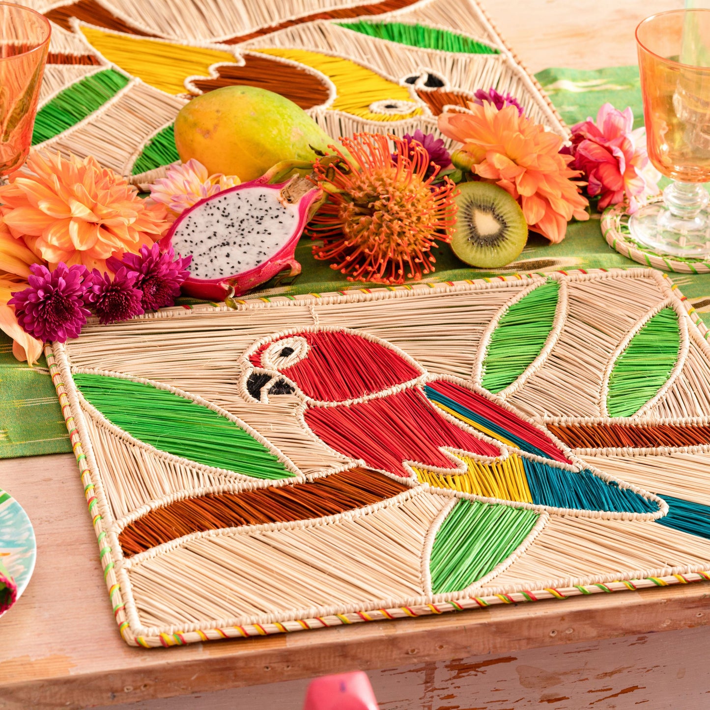 Natural Woven Straw Red Macaw Rectangular Placemats Placemats WASHEIN