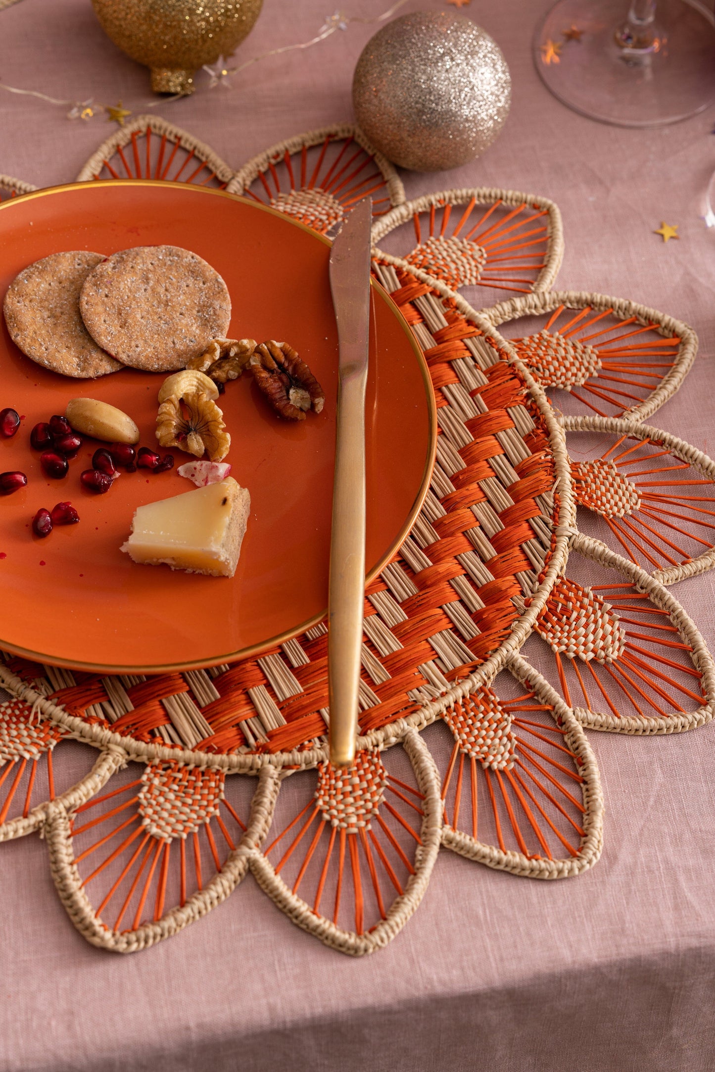 Set x 4 Natural Straw Woven Flower Orange Placemats Placemats WASHEIN