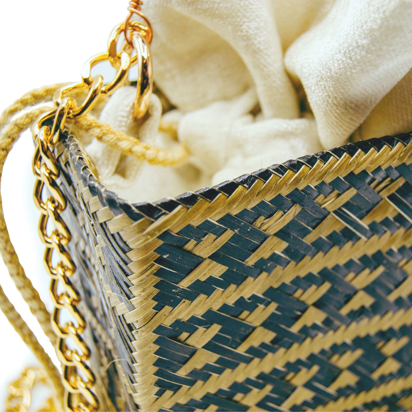 Tuparro Black & Gold Small Handwoven Straw Basket Bag BAG WASHEIN