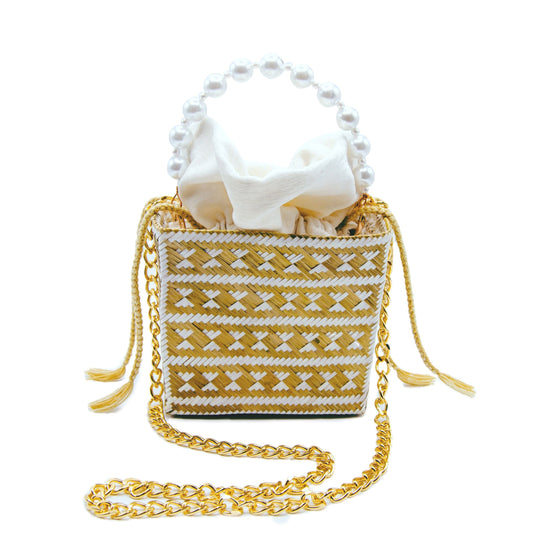 Tuparro White & Gold Small Handwoven Straw Basket Bag BAG WASHEIN