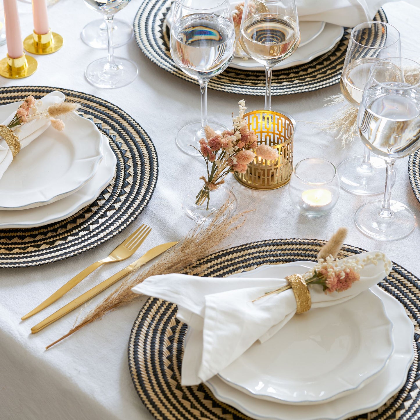 Woven Natural Straw Black Round Placemats Placemats WASHEIN