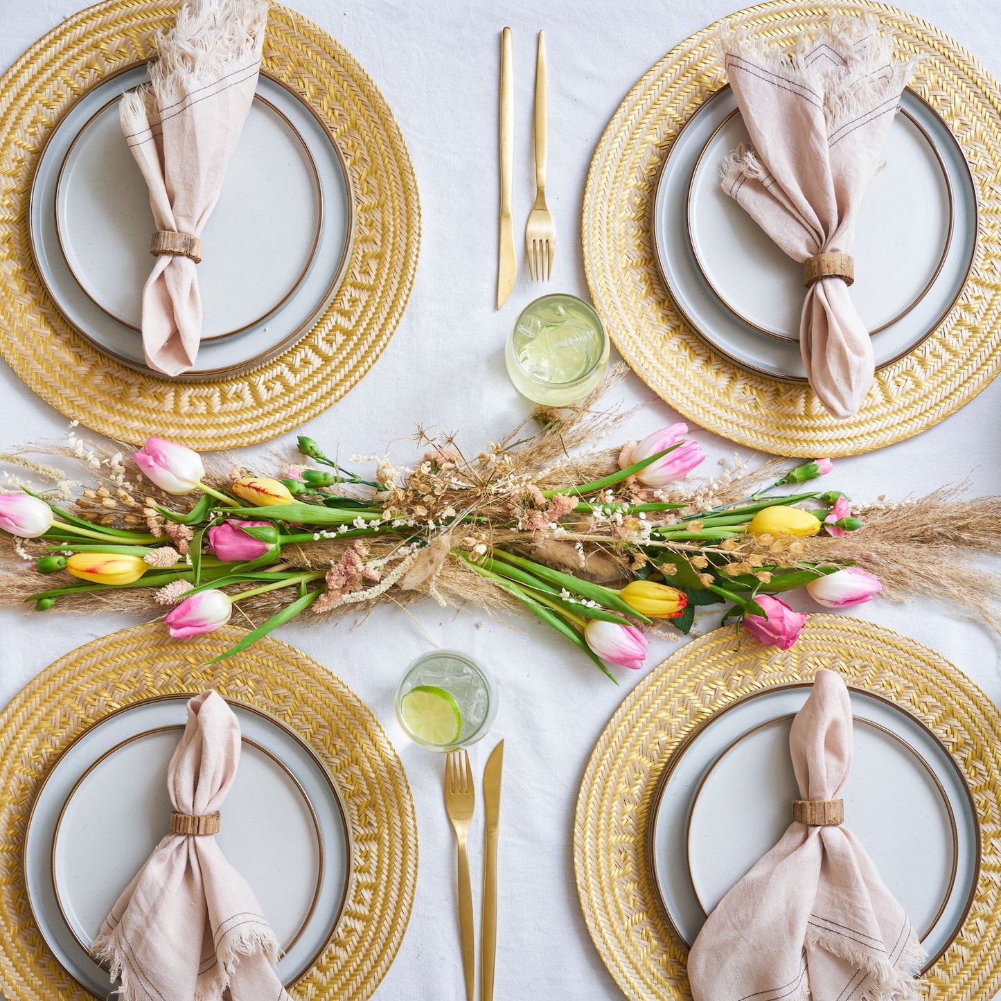 Woven Natural Straw Gold Round Placemats Placemats WASHEIN