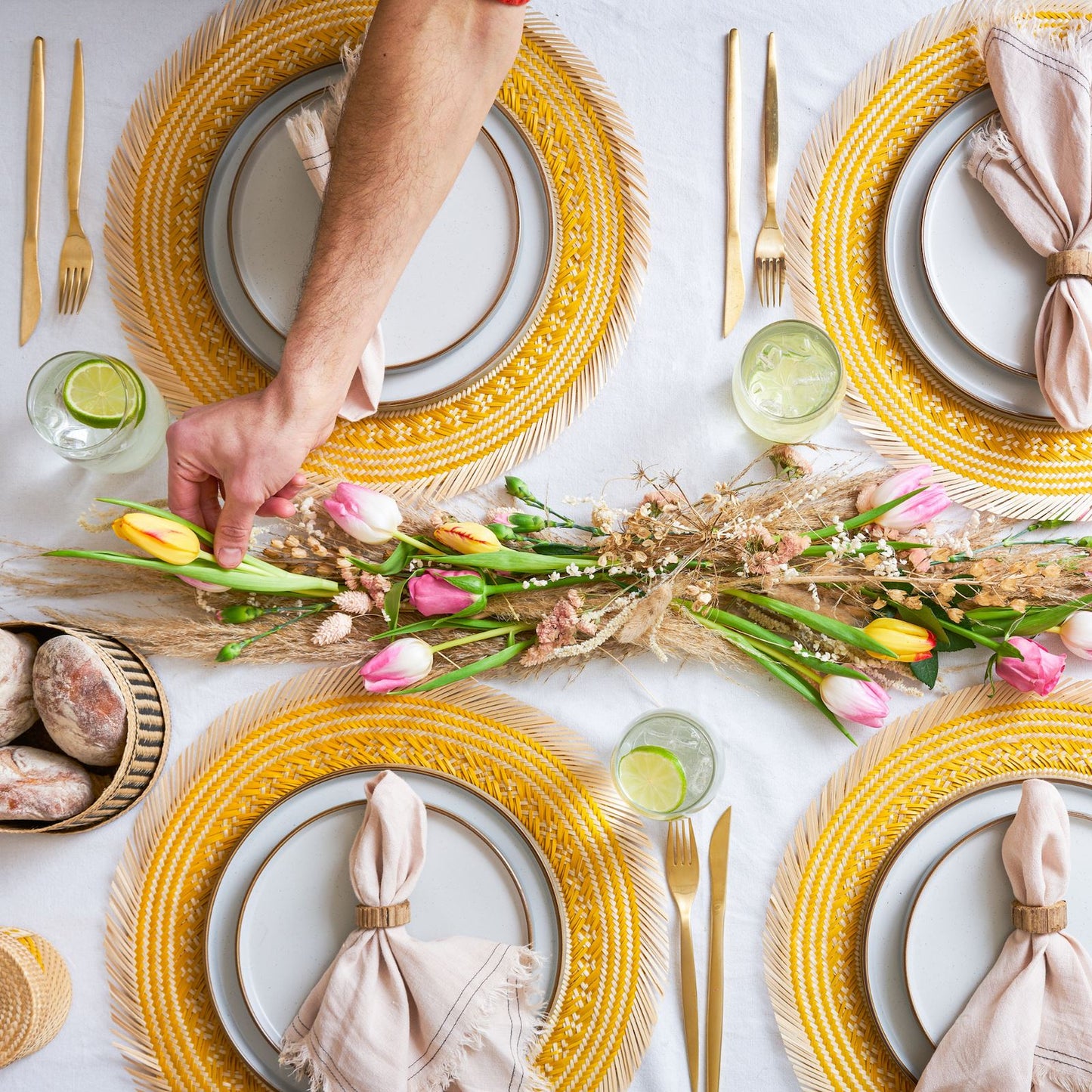 Woven Natural Straw Yellow Round Placemats with Trimmings Placemats WASHEIN