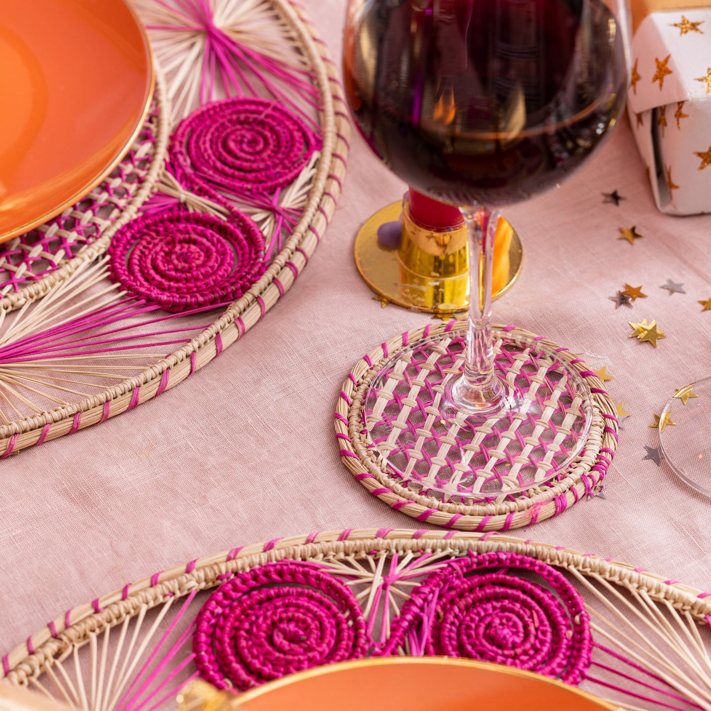 Natural Straw Woven Pink Spiral Round Placemats Placemats WASHEIN 